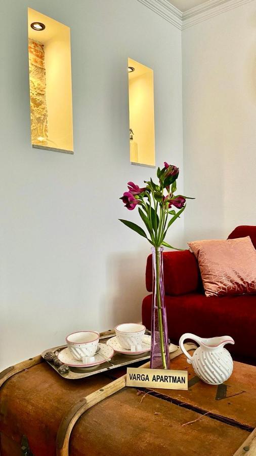 Varga Apartman Sopron Exteriör bild