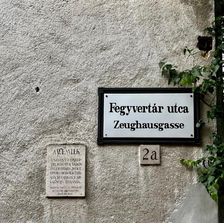 Varga Apartman Sopron Exteriör bild