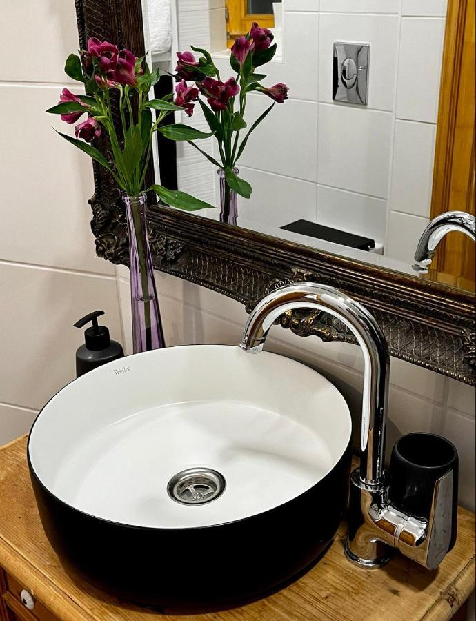 Varga Apartman Sopron Exteriör bild