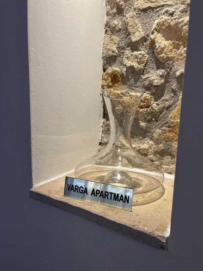 Varga Apartman Sopron Exteriör bild